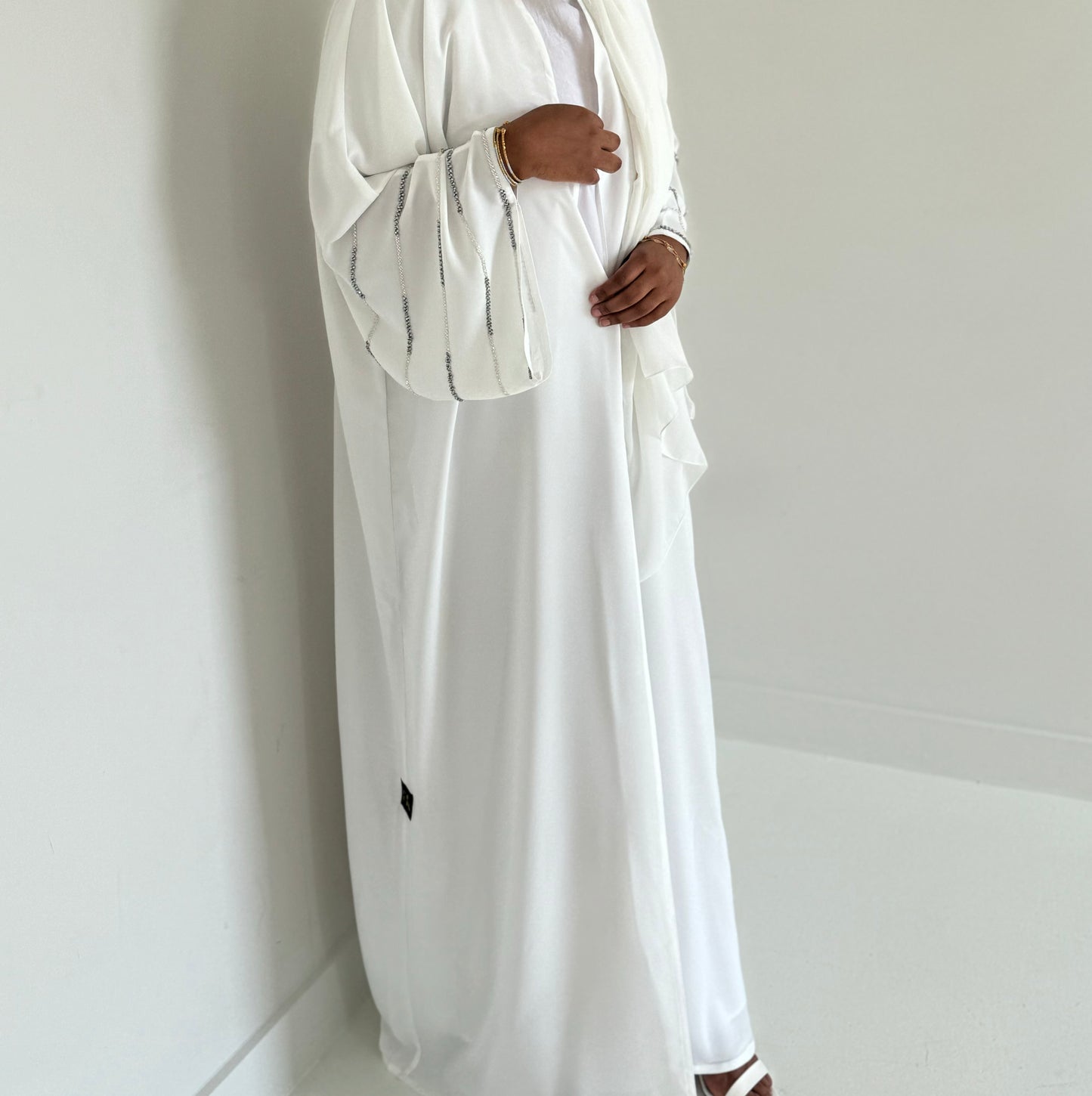 Amira Abaya in White