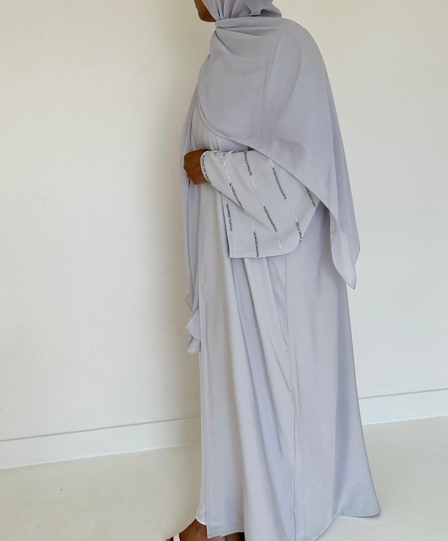 Amira Abaya in Ice Grey